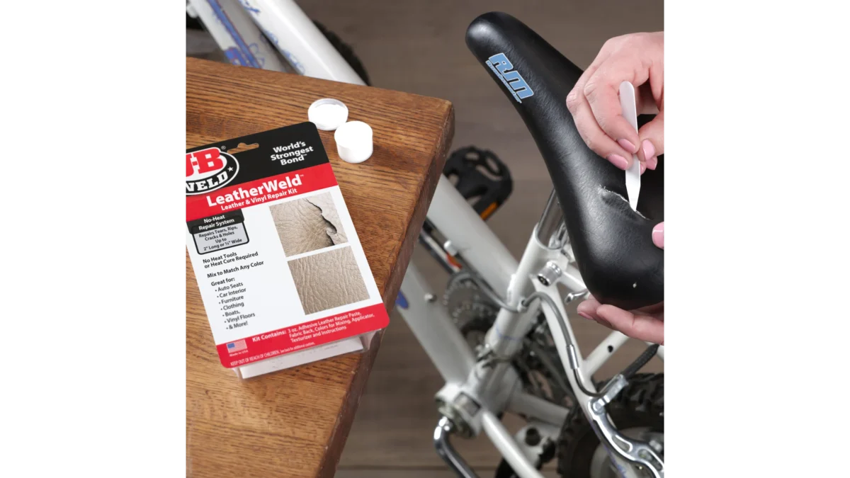 ⁦LeatherWeld™ | مجموعة إصلاح الجلد والفينيل – بدون حرارة وسهلة الاستخدام⁩ - الصورة ⁦4⁩