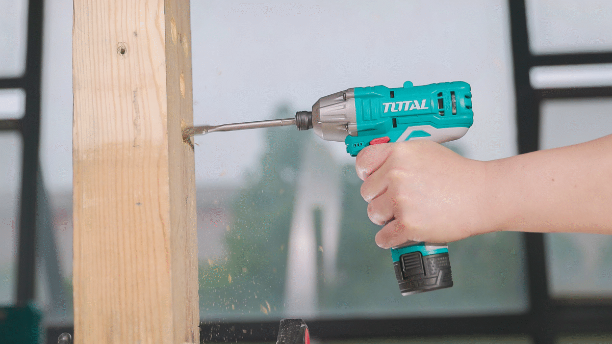 TOTAL 12V Cordless Impact Driver – 100Nm Torque, 2800bpm, 2×1.5Ah Batteries (TIRLI12015) TOTAL 12V Cordless Impact Driver – 100Nm Torque, 2800bpm, 2×1.5Ah Batteries (TIRLI12015)