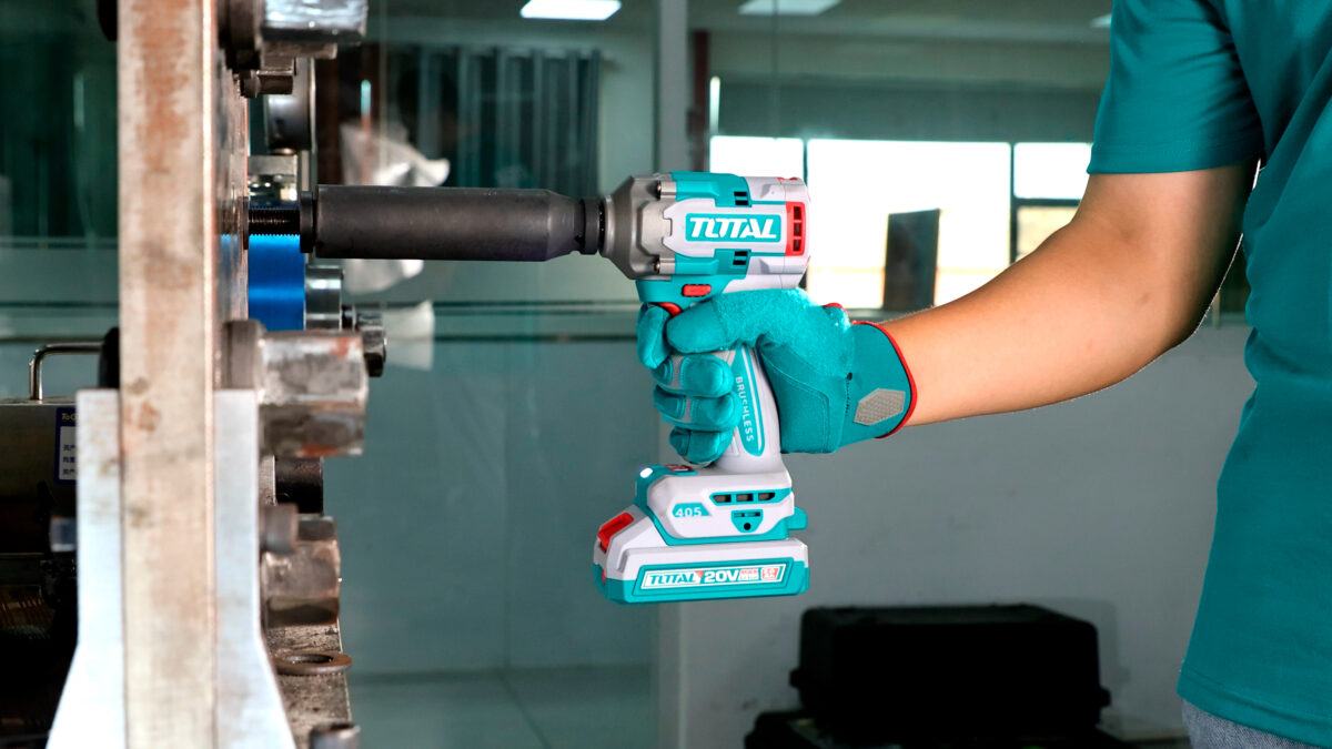 TOTAL Cordless Impact Wrench – Brushless, 1/2″ Drive, 405Nm – Battery & Charger Sold Separately (TIWLI20451) TOTAL Cordless Impact Wrench – Brushless, 1/2″ Drive, 405Nm – Battery & Charger Sold Separately (TIWLI20451)