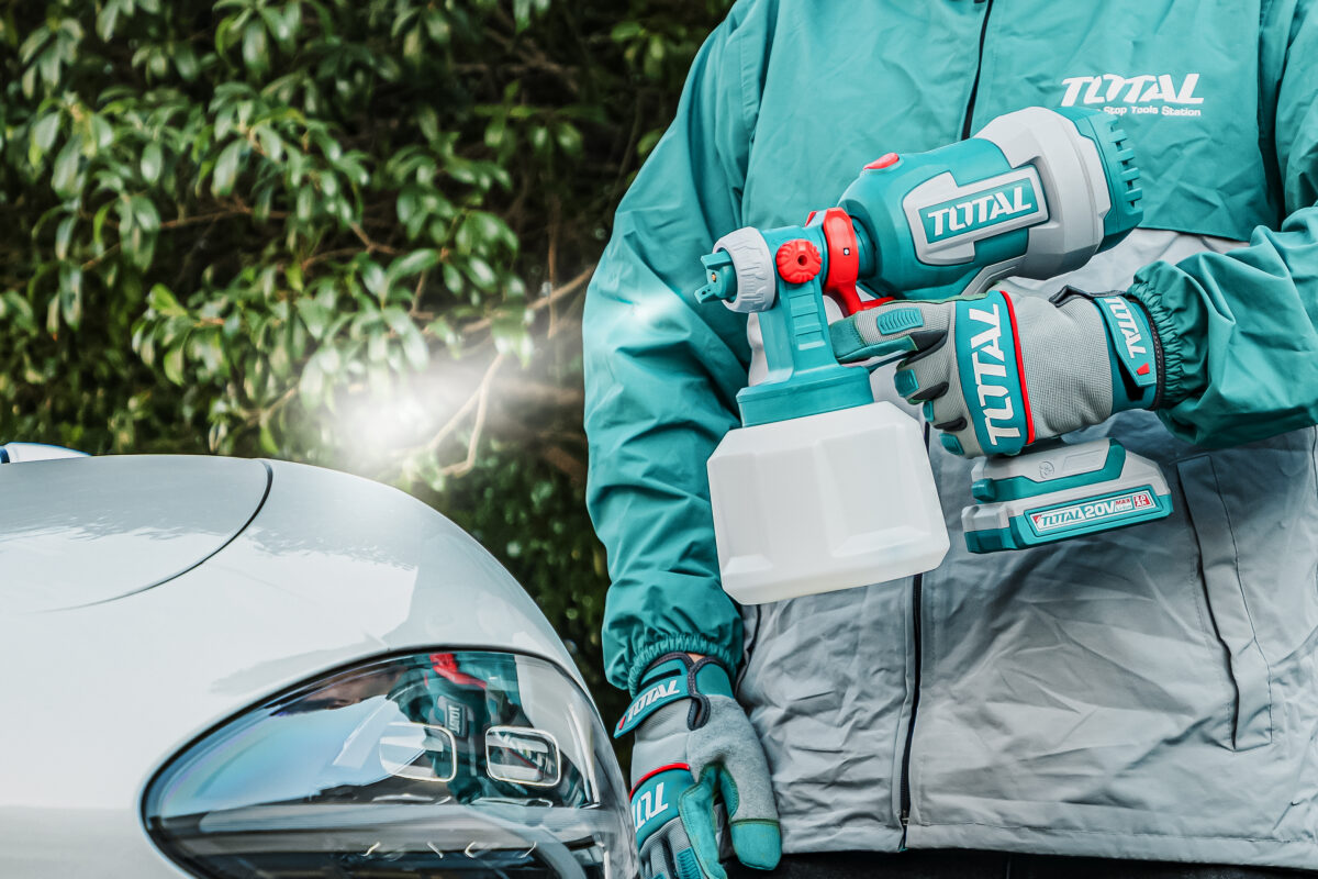 TOTAL 20V Cordless Spray Gun – 1000ml Paint Sprayer with Adjustable Spray – Battery & Charger Sold Separately (TSGLI2004) TOTAL 20V Cordless Spray Gun – 1000ml Paint Sprayer with Adjustable Spray – Battery & Charger Sold Separately (TSGLI2004)