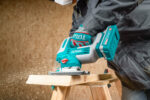 TOTAL 20V Cordless Jig Saw – 3200 RPM, 125mm Wood Cutting with 2×4.0Ah Batteries (TJSLI13562) - Image 5